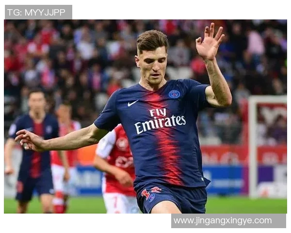 英国足球明星身高超过190厘米的传奇球员与他们的辉煌成就探秘 英国足球明星身高超过190厘米的传奇球员与他们的辉煌成就探秘