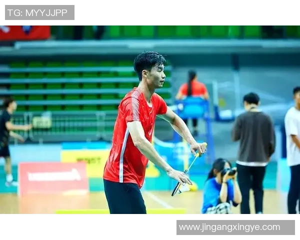 杭州羽毛球队的节奏体系与战术解析探讨羽毛球竞技的奥秘与技巧